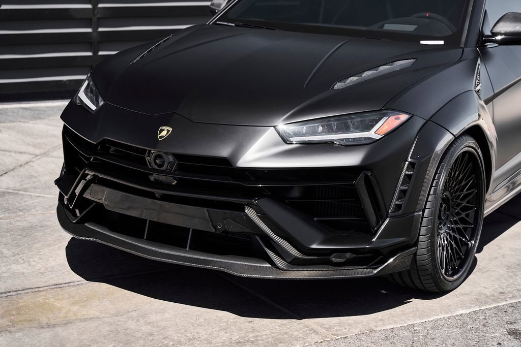 Used 2024 Lamborghini Urus Performante AWD/4WD image 6