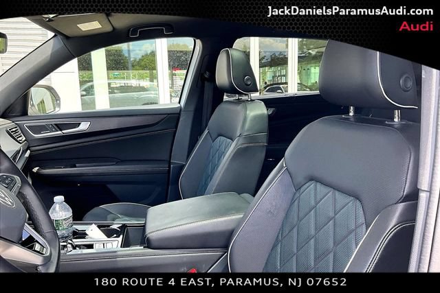 Used 2024 Volkswagen Atlas Cross Sport SEL Premium R-Line AWD/4WD image 17
