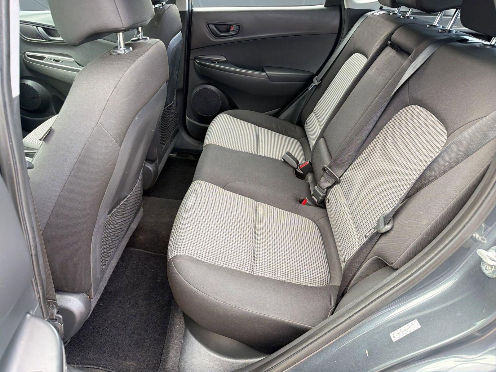 Used 2021 Hyundai Kona SE image 15