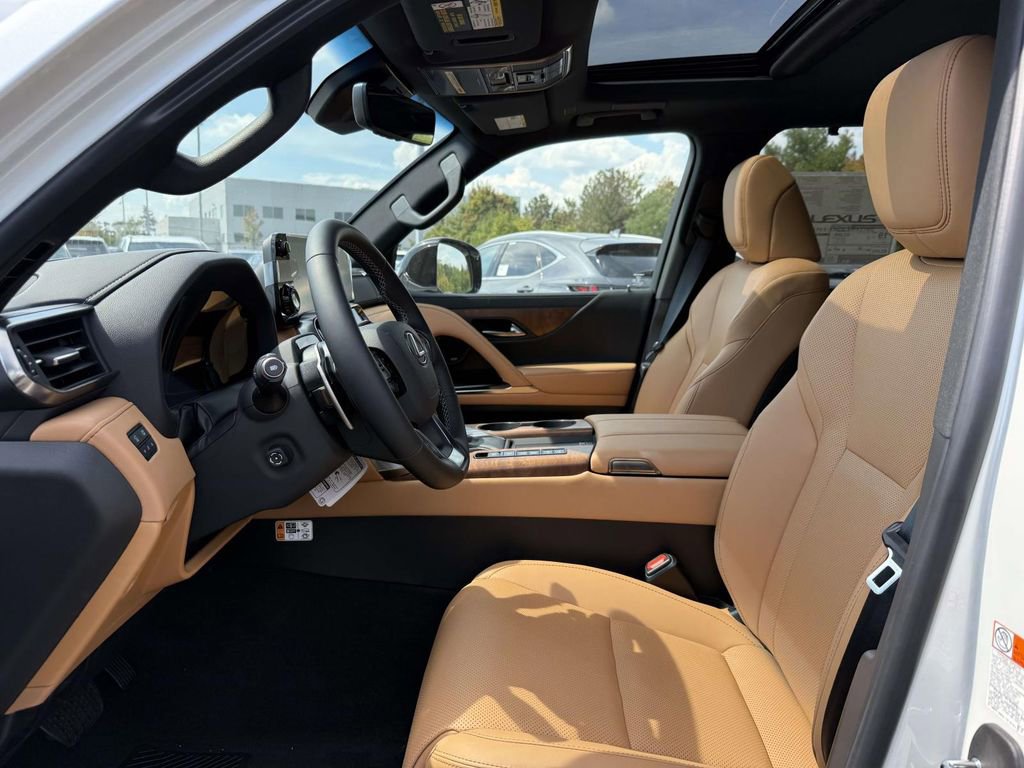 New 2025 Lexus LX 600 4WD w/ Premium Package image 11