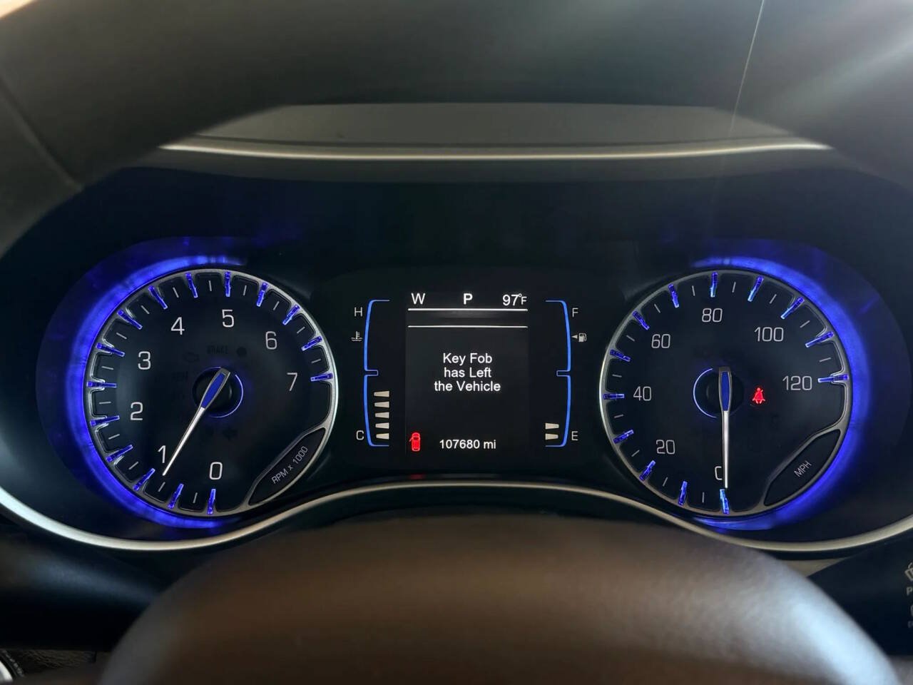Used 2017 Chrysler Pacifica Touring FWD image 11