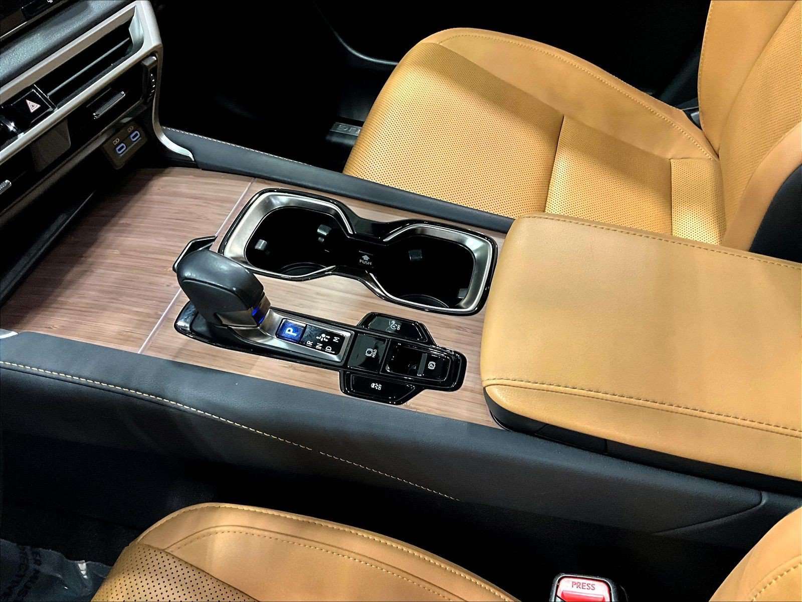 Used 2023 Lexus RX 350 Premium w/ Accessory Package (Z1) FWD image 18