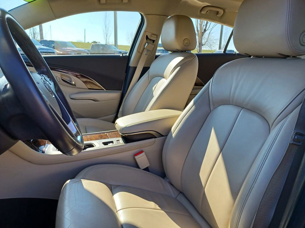 Used 2015 Buick LaCrosse Leather image 10