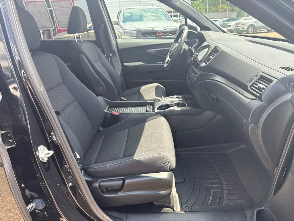 Used 2021 Honda Passport Sport image 24