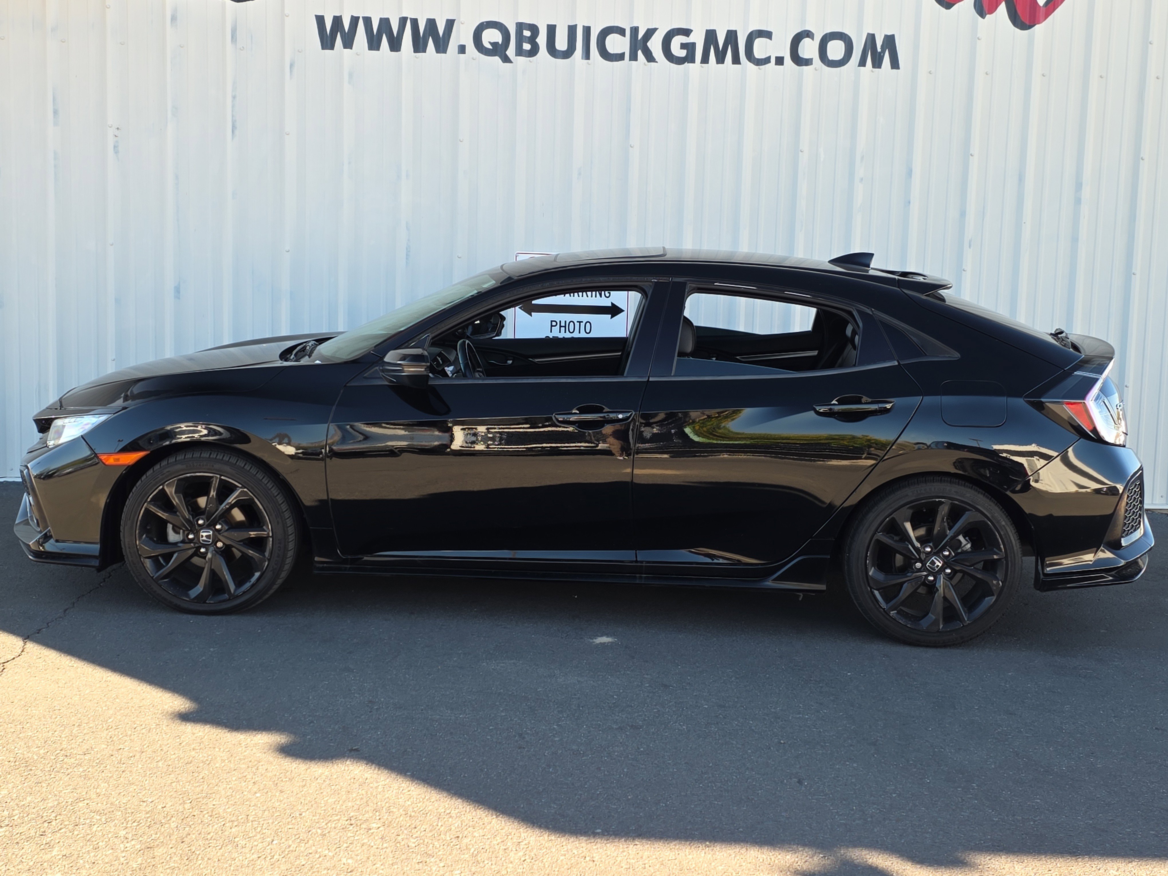 Used 2019 Honda Civic Sport Touring image 4