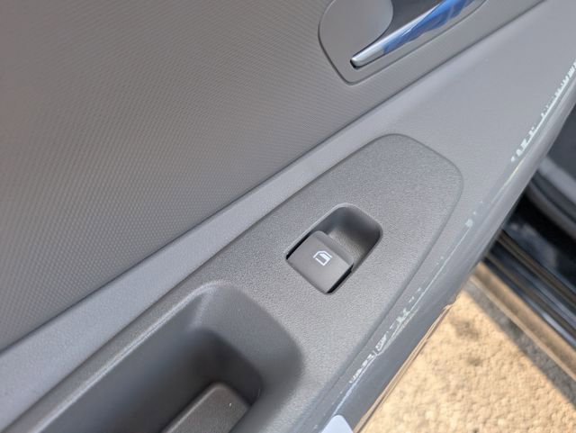 New 2026 Hyundai Elantra Blue image 12