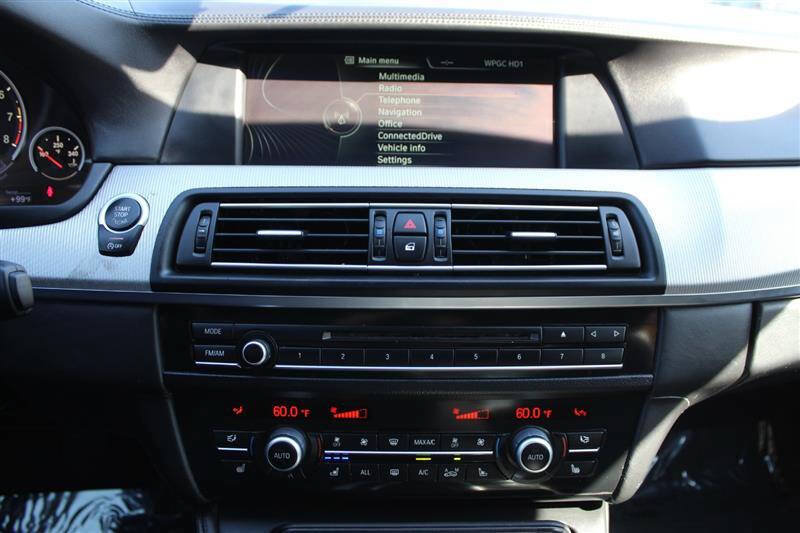 Used 2013 BMW M5 RWD image 19