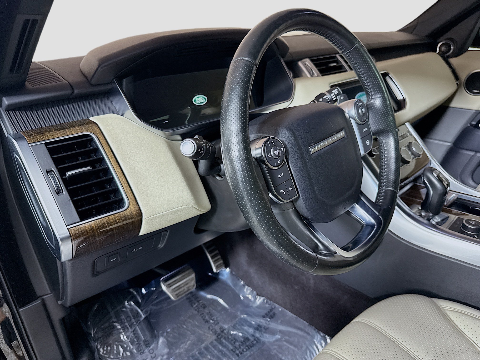 Used 2016 Land Rover Range Rover Sport Supercharged AWD/4WD image 21