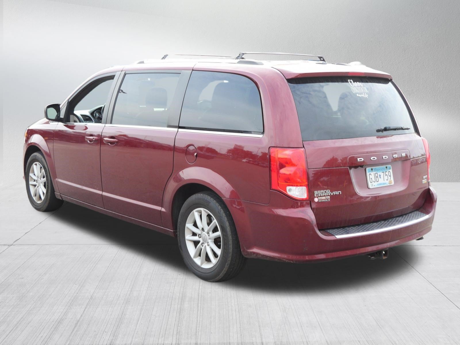 Used 2018 Dodge Grand Caravan SXT FWD image 5