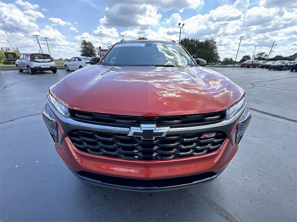 Used 2024 Chevrolet Trax RS w/ Sunroof Package image 27