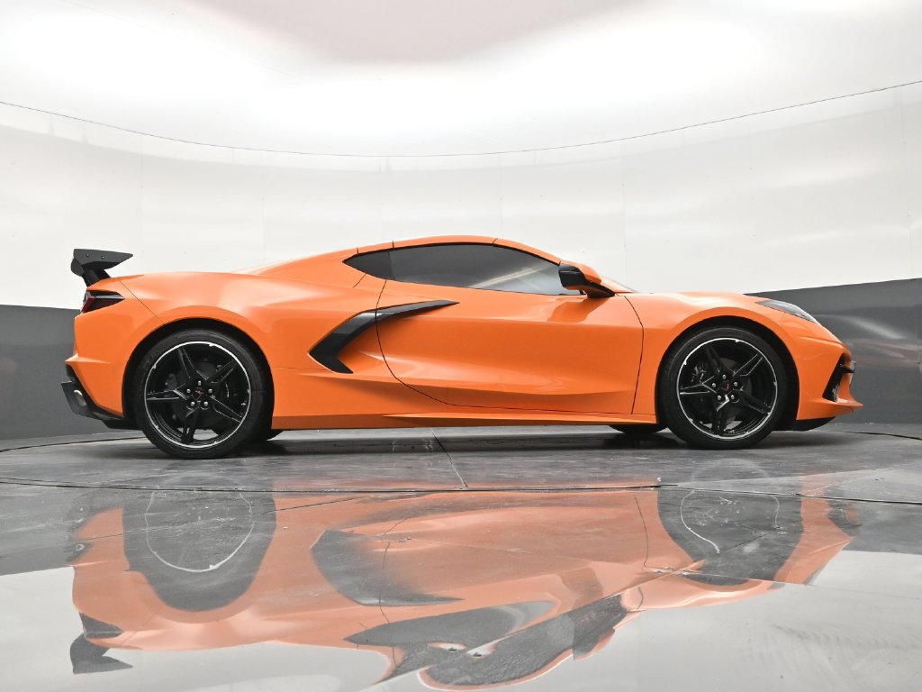 Used 2022 Chevrolet Corvette Stingray Coupe w/ 1LT RWD image 25