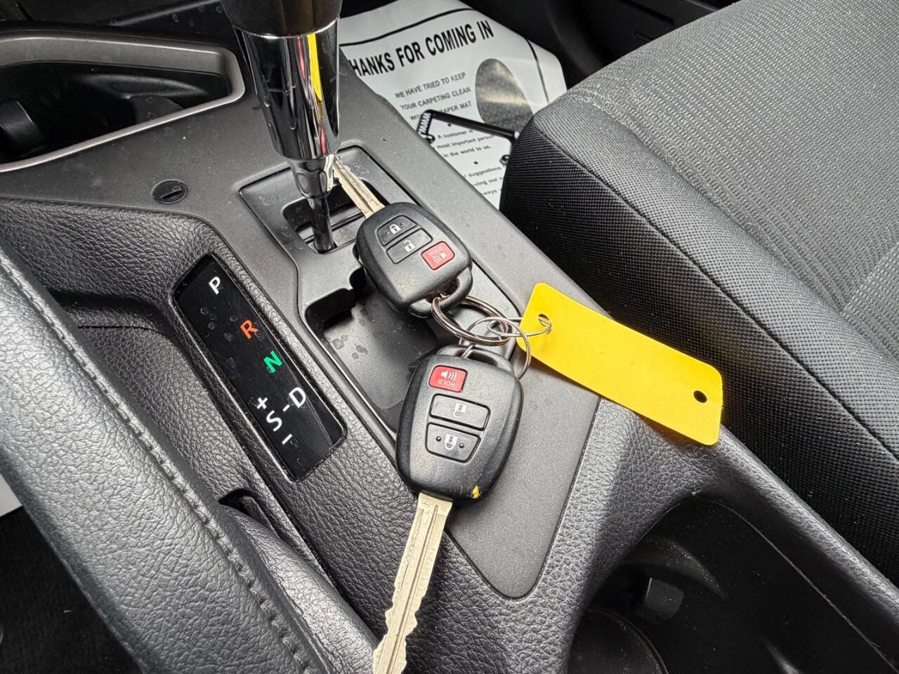 Used 2017 Toyota RAV4 LE w/ Carpet Mat Package image 20