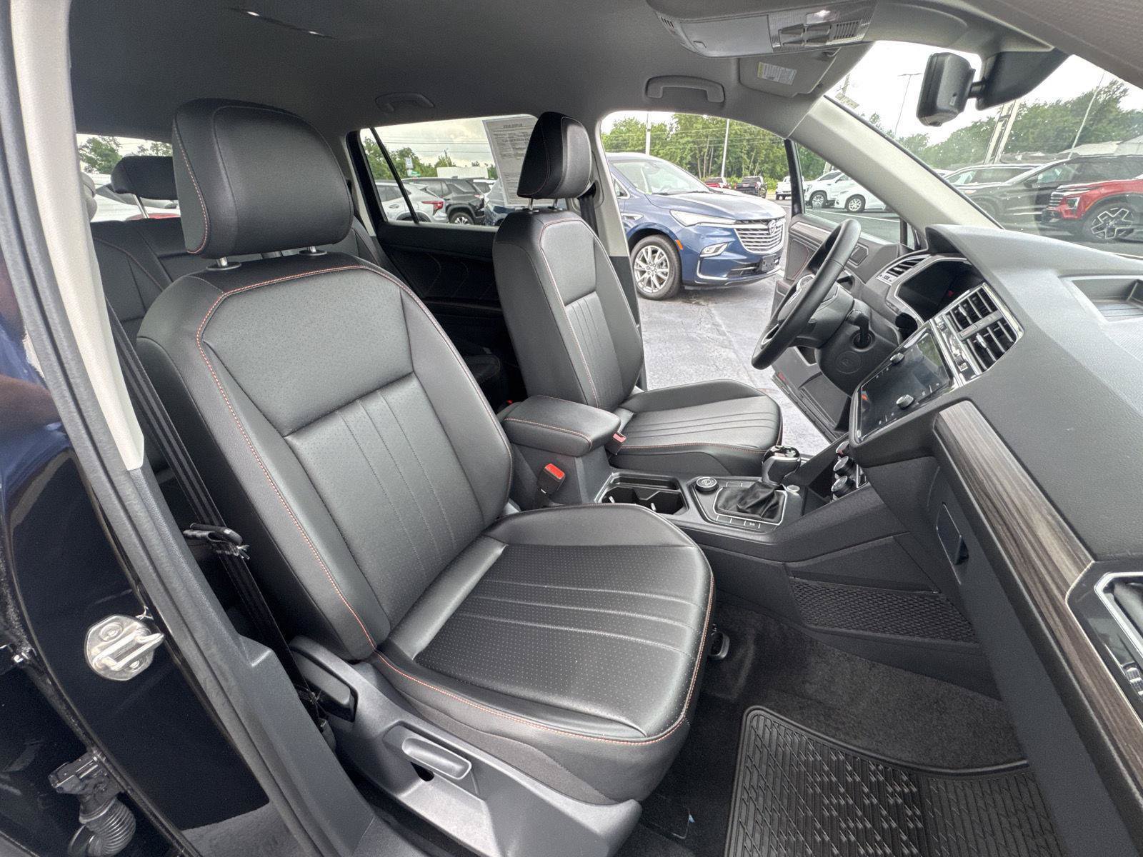 Used 2024 Volkswagen Tiguan Wolfsburg Edition AWD/4WD image 19