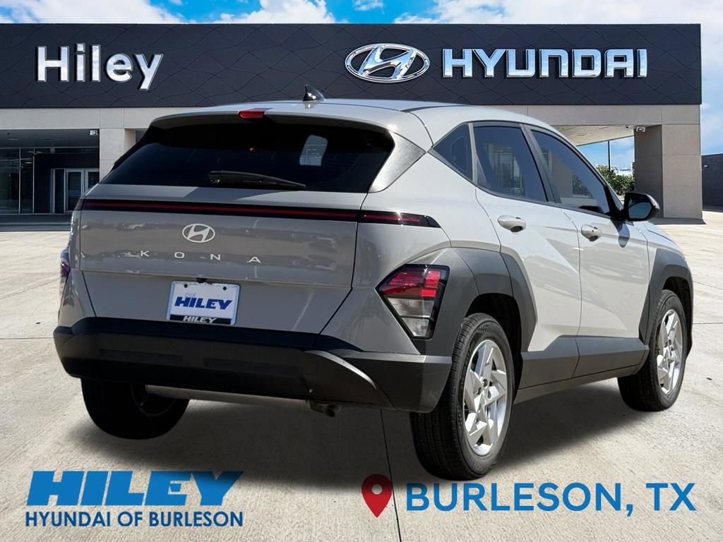 Certified 2025 Hyundai Kona SE image 4