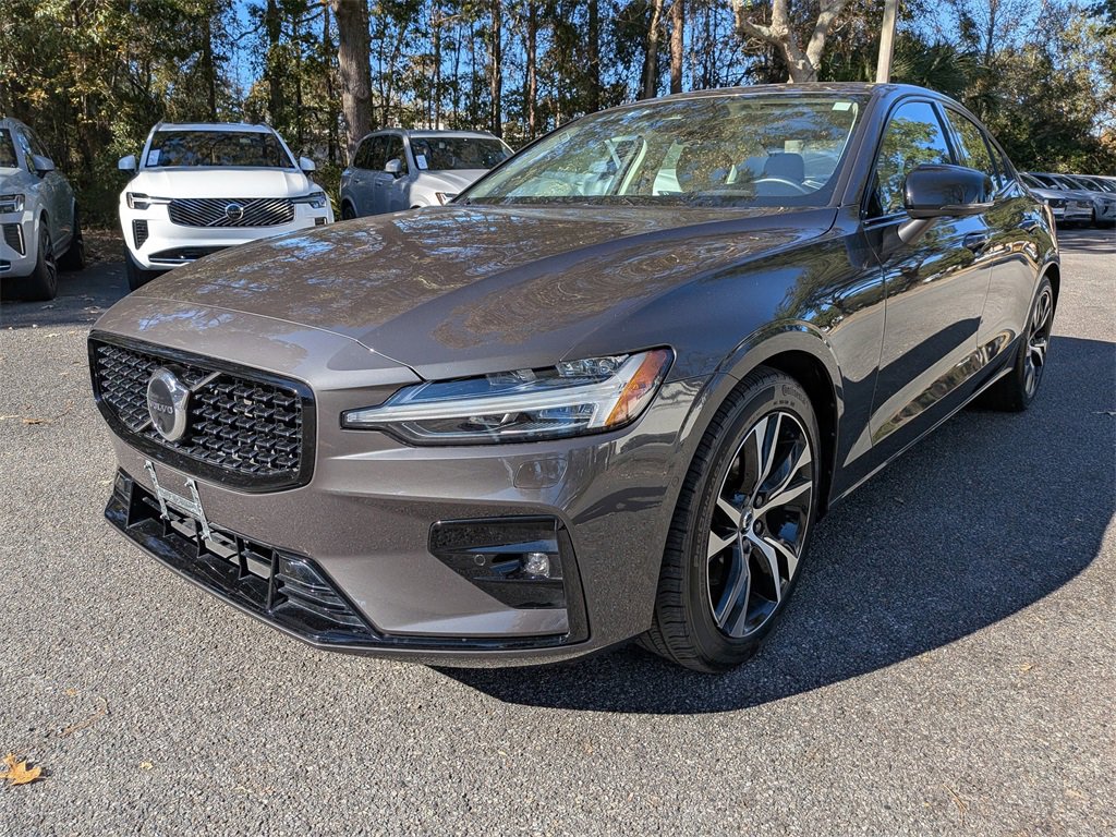 Certified 2023 Volvo S60 B5 Plus image 8