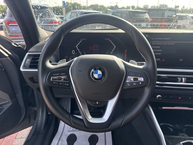 Used 2023 BMW 330i Sedan w/ Premium Package RWD image 15