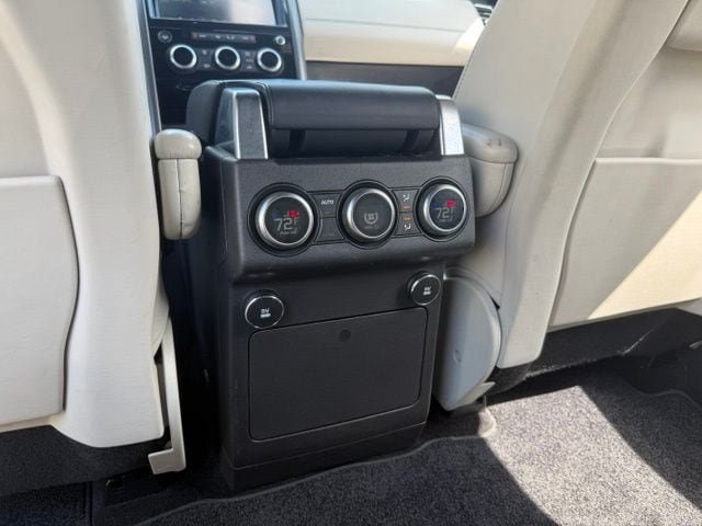 Used 2020 Land Rover Discovery HSE Luxury AWD/4WD image 21