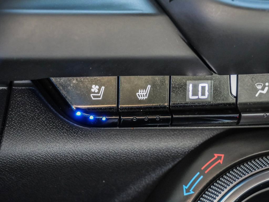 Used 2023 Chevrolet Camaro LT image 24