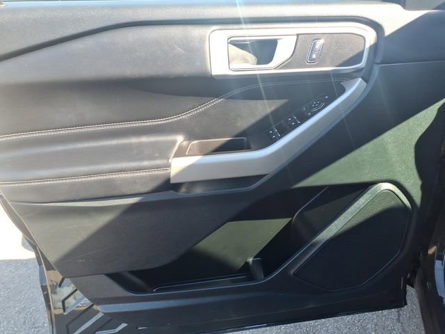Used 2024 Ford Explorer XLT image 15