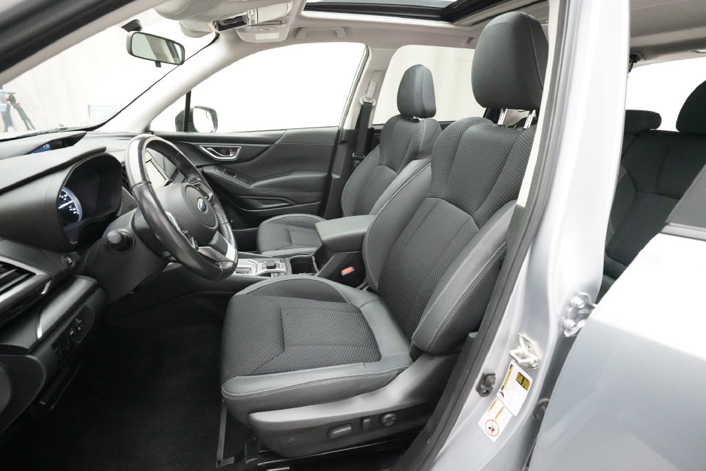 Used 2019 Subaru Forester Premium AWD/4WD image 7