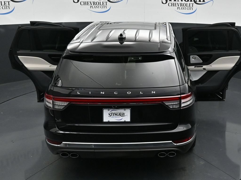 Used 2026 Lincoln Aviator Reserve AWD/4WD image 35