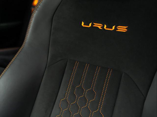 Used 2024 Lamborghini Urus Performante AWD/4WD image 21