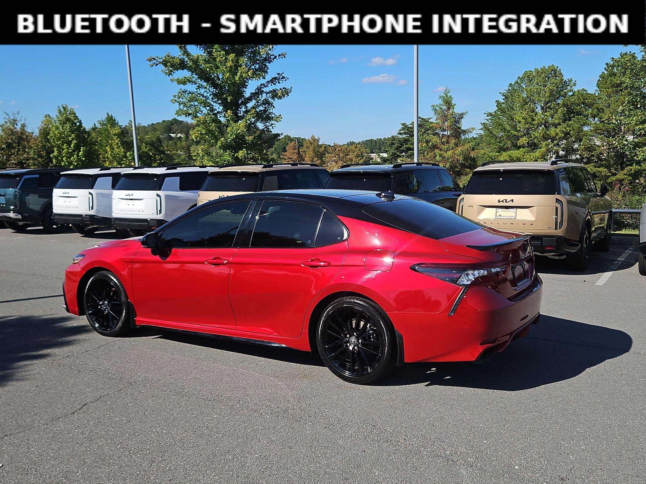Used 2023 Toyota Camry XSE FWD image 5