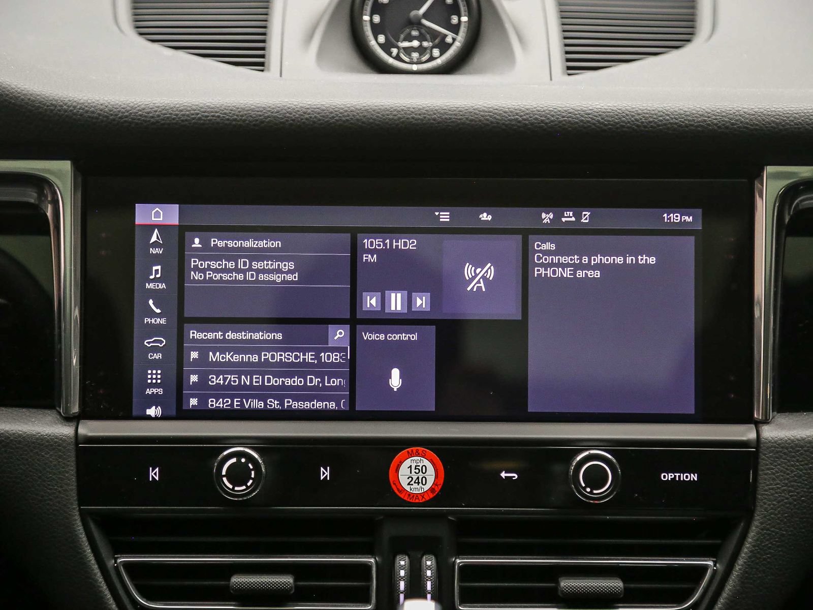 Certified 2025 Porsche Macan S AWD/4WD image 18
