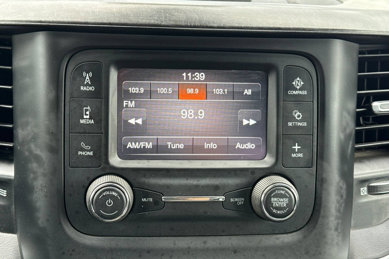 Used 2021 RAM 1500 Big Horn AWD/4WD image 26
