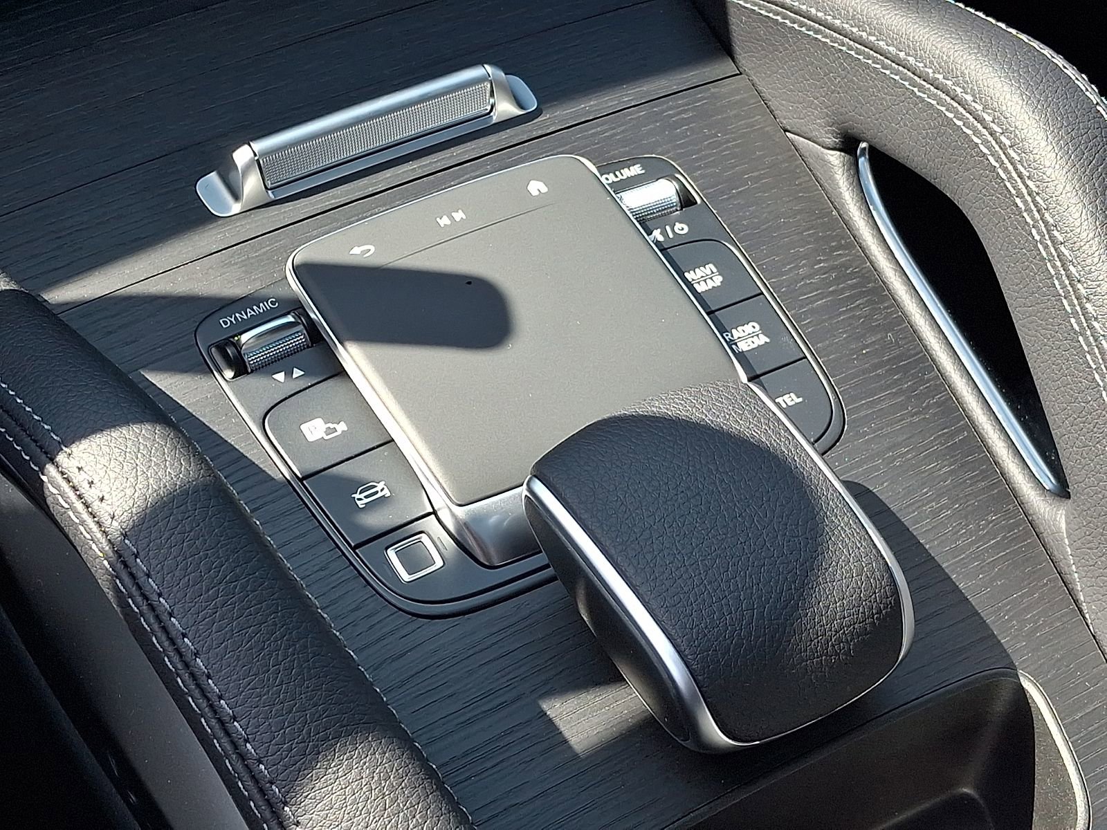 New 2026 Mercedes-Benz GLE 450 4MATIC image 17