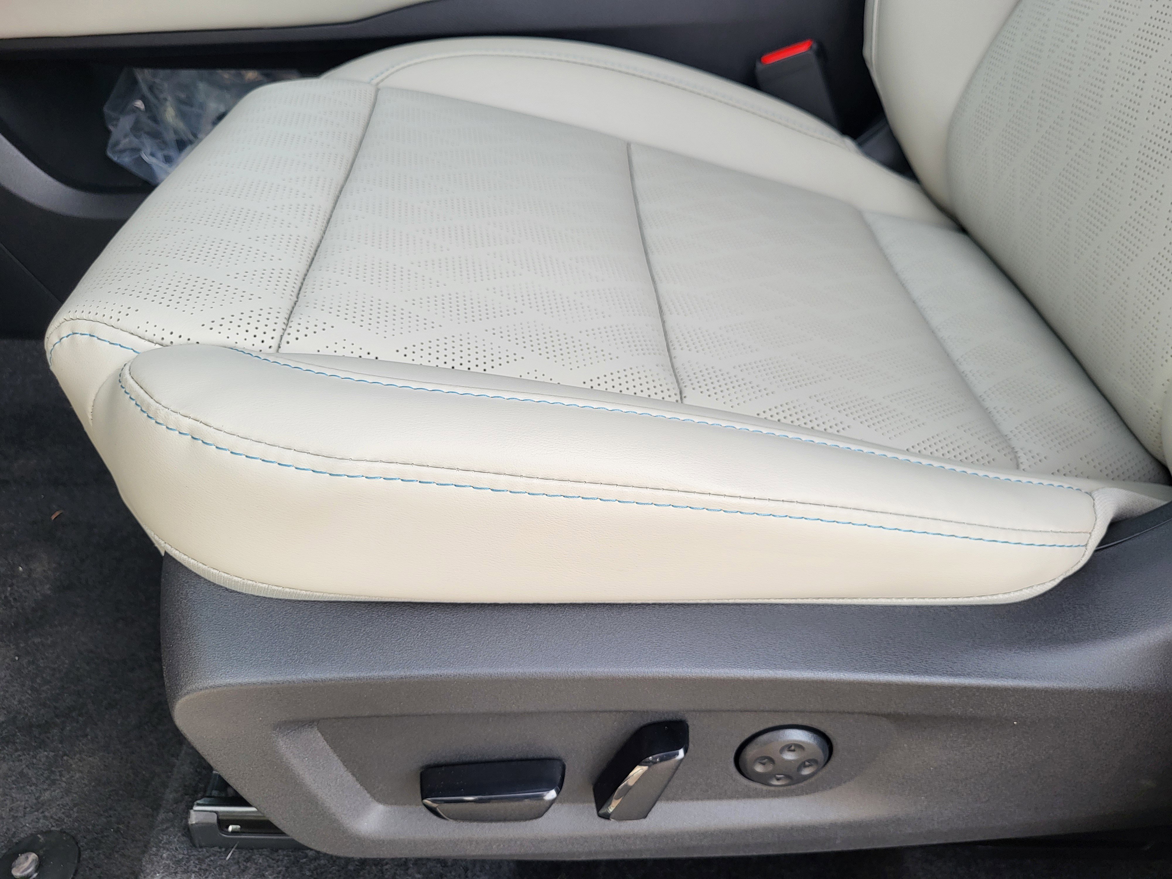 New 2026 Nissan Murano Platinum image 8