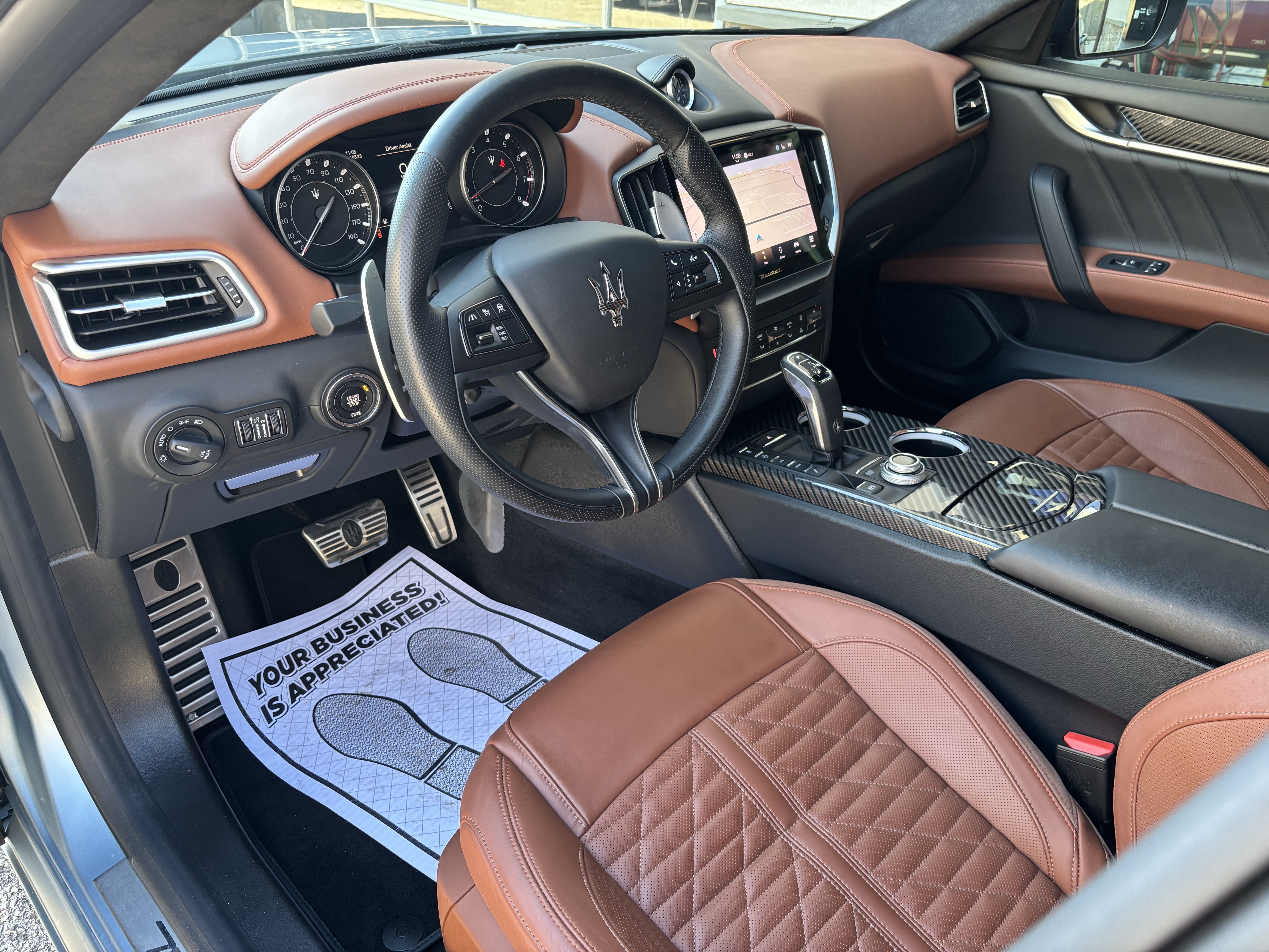 Used 2023 Maserati Ghibli F Tributo RWD image 11