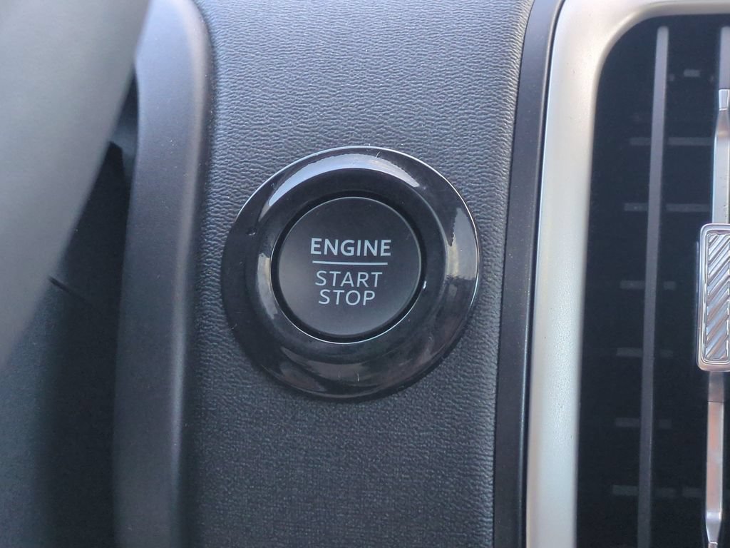 Certified 2025 Ford Expedition Active AWD/4WD image 23