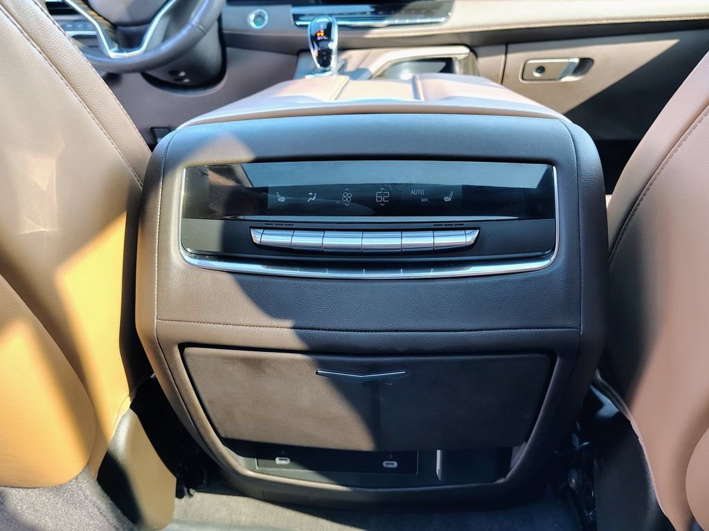 Used 2024 Cadillac Escalade Sport w/ LPO, ONYX Package AWD/4WD image 45