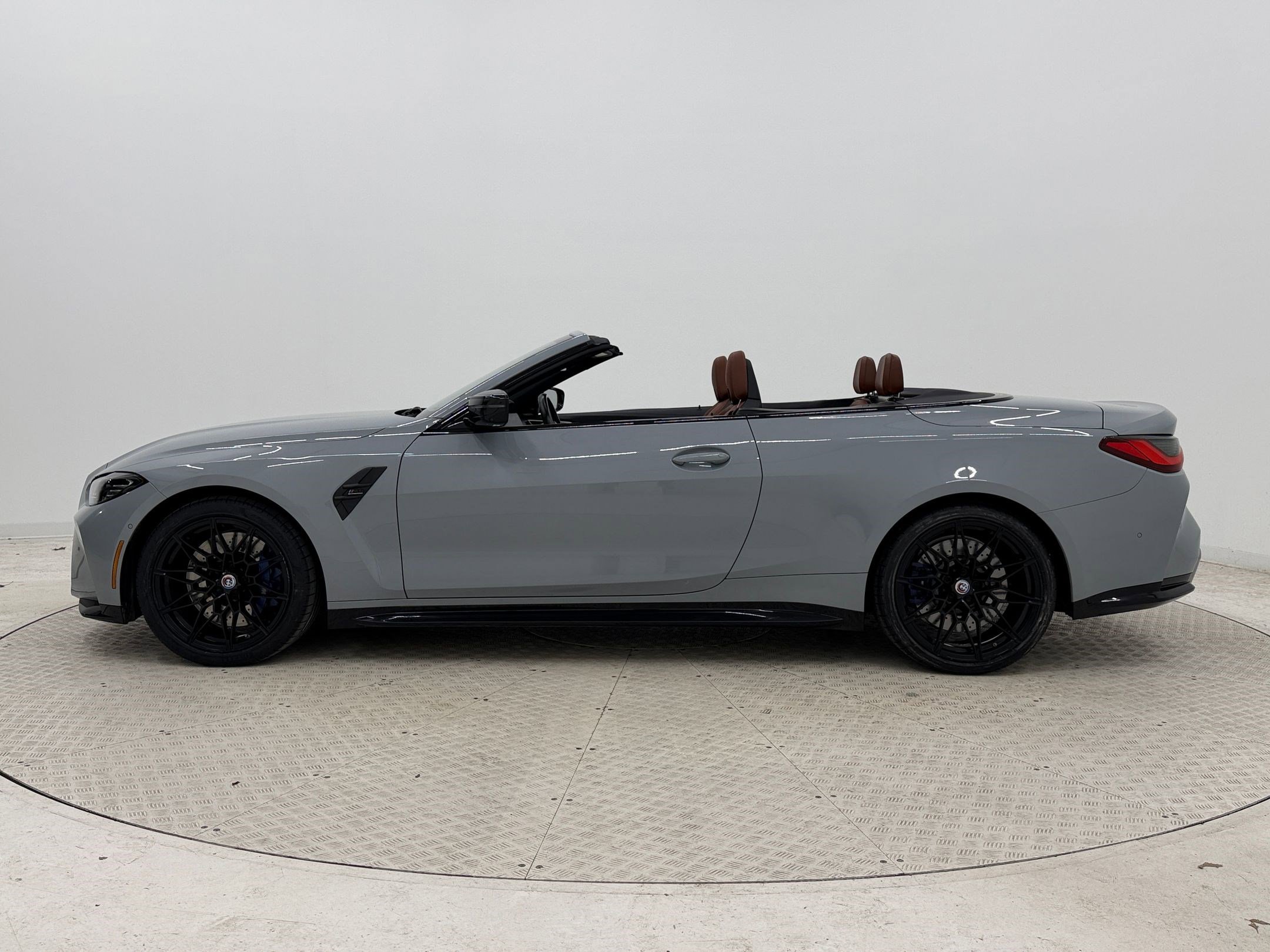 Used 2023 BMW M4 xDrive Competition w/ M Driver's Package image 2