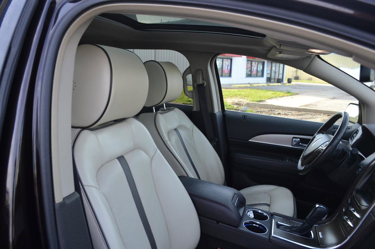 Used 2015 Lincoln MKX AWD w/ Equipment Group 102A image 33
