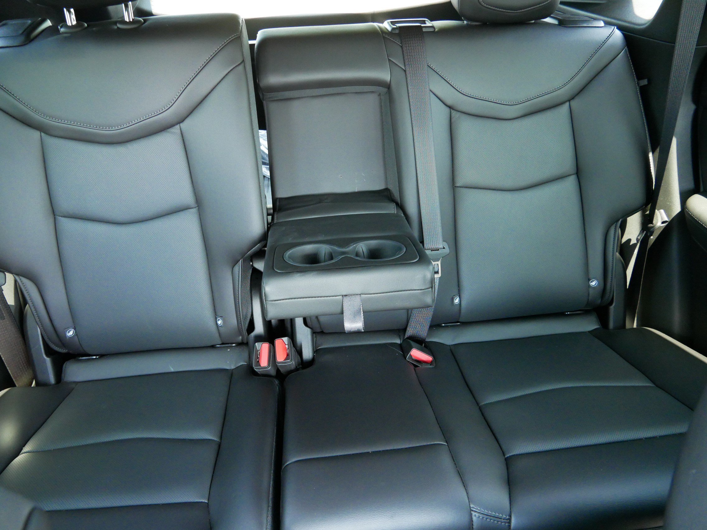 Certified 2025 Cadillac XT5 Sportv w/ LPO, Floor Liner Package AWD/4WD image 12