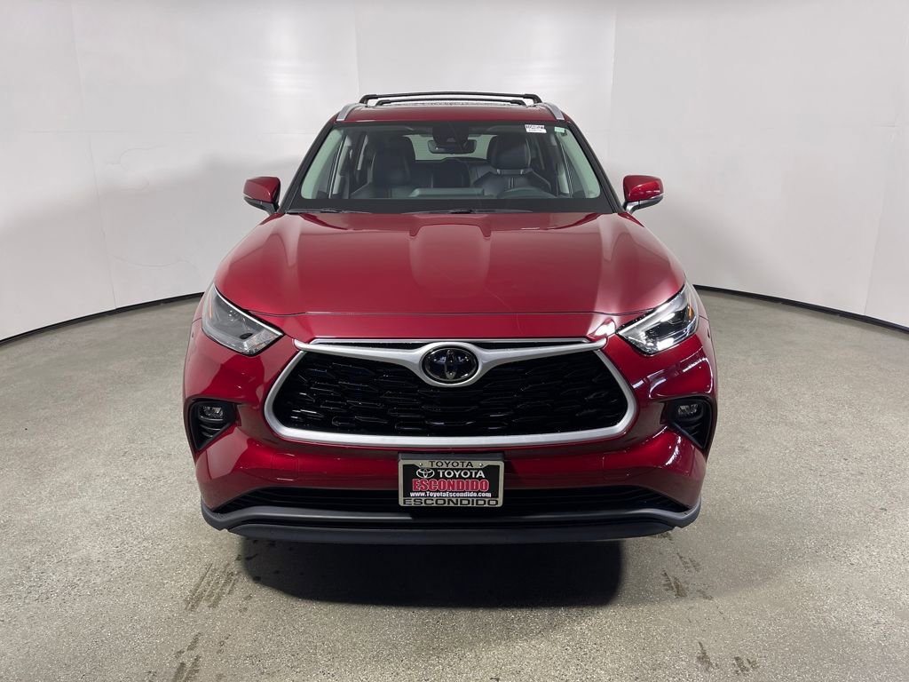 New 2026 Toyota Highlander XLE image 8