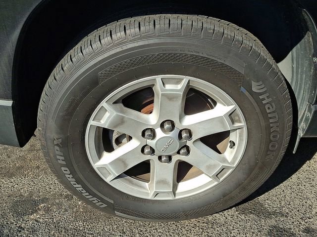 Used 2016 GMC Acadia SLE AWD/4WD image 6