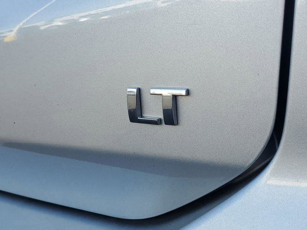 Used 2018 Chevrolet Equinox LT FWD image 30