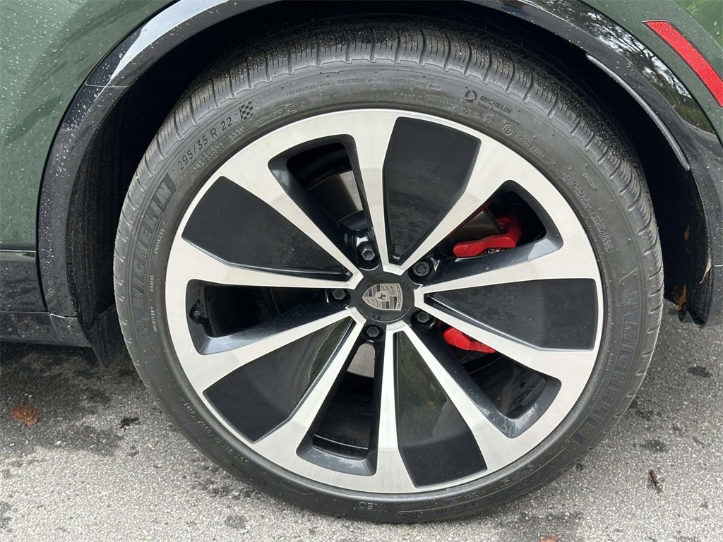 Certified 2024 Porsche Macan Turbo Electric image 8