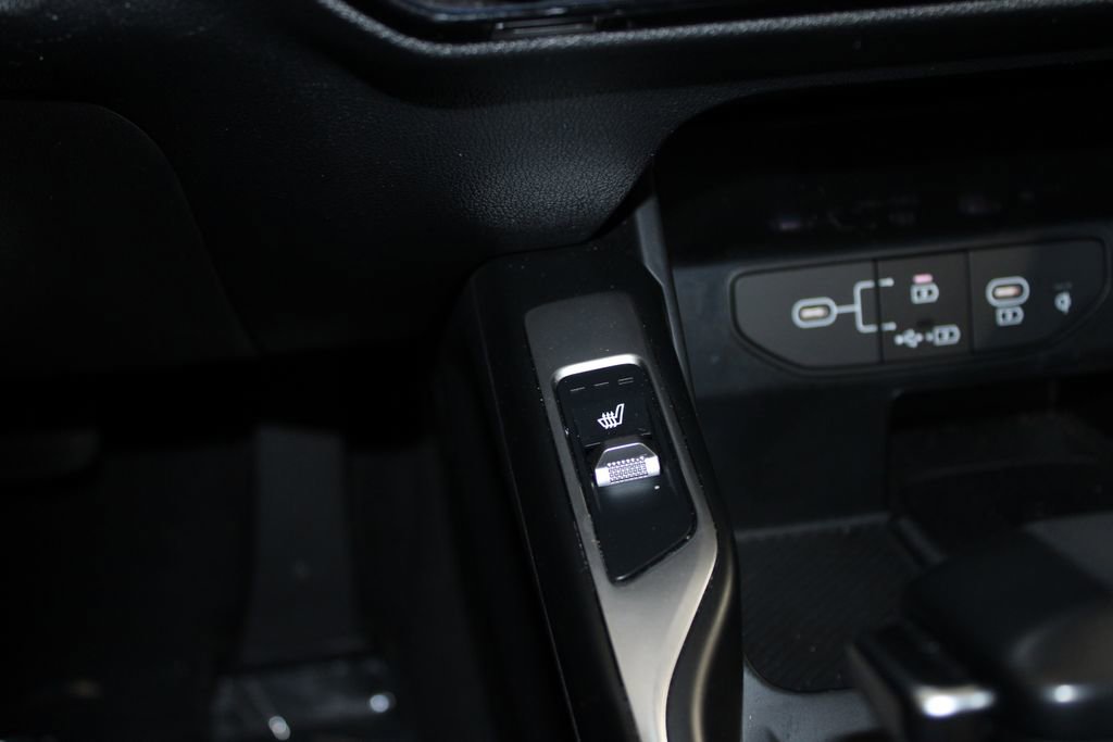 Used 2024 Kia Sorento S image 44