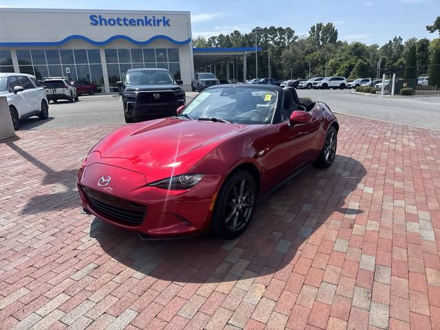 Used 2023 MAZDA MX-5 Miata Grand Touring RWD image 1