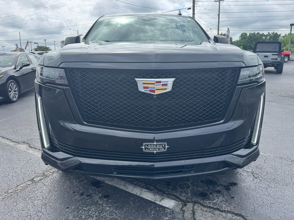 Used 2022 Cadillac Escalade ESV Sport AWD/4WD image 2
