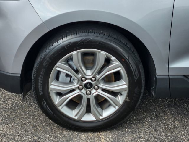 Used 2024 Ford Edge Titanium AWD/4WD image 9