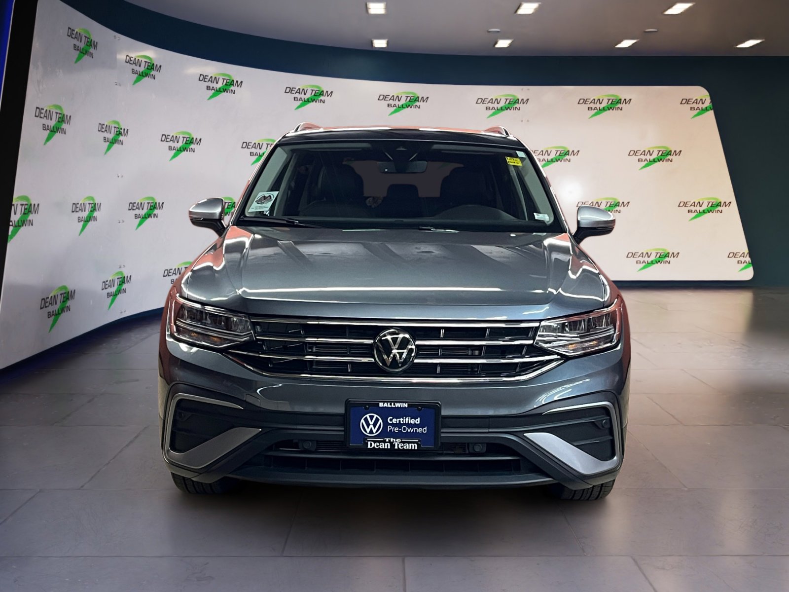 Certified 2024 Volkswagen Tiguan Wolfsburg Edition image 2
