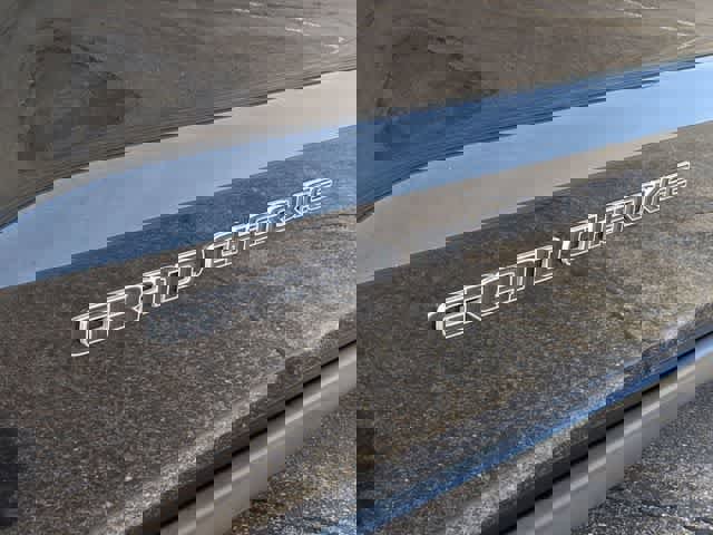 Used 2018 Jeep Grand Cherokee Limited image 13