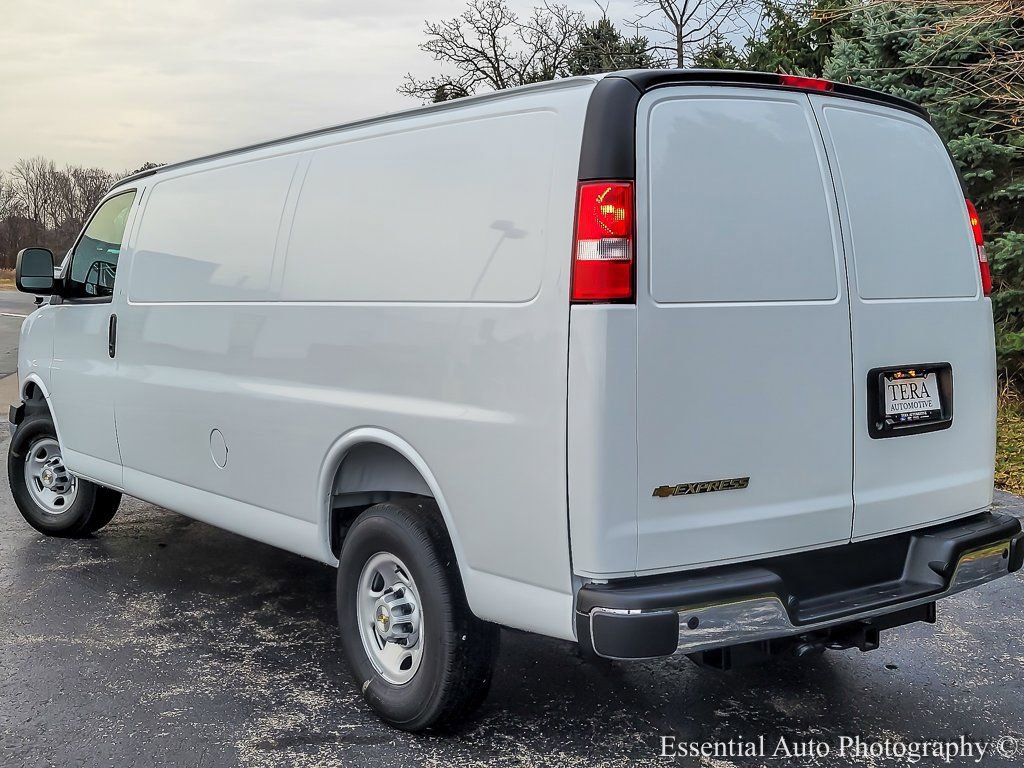 New 2025 Chevrolet Express 3500 Extended w/ Driver Convenience Package RWD image 7