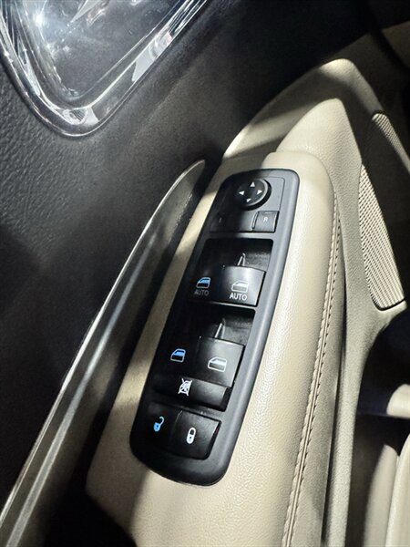 Used 2014 Dodge Durango SXT image 15