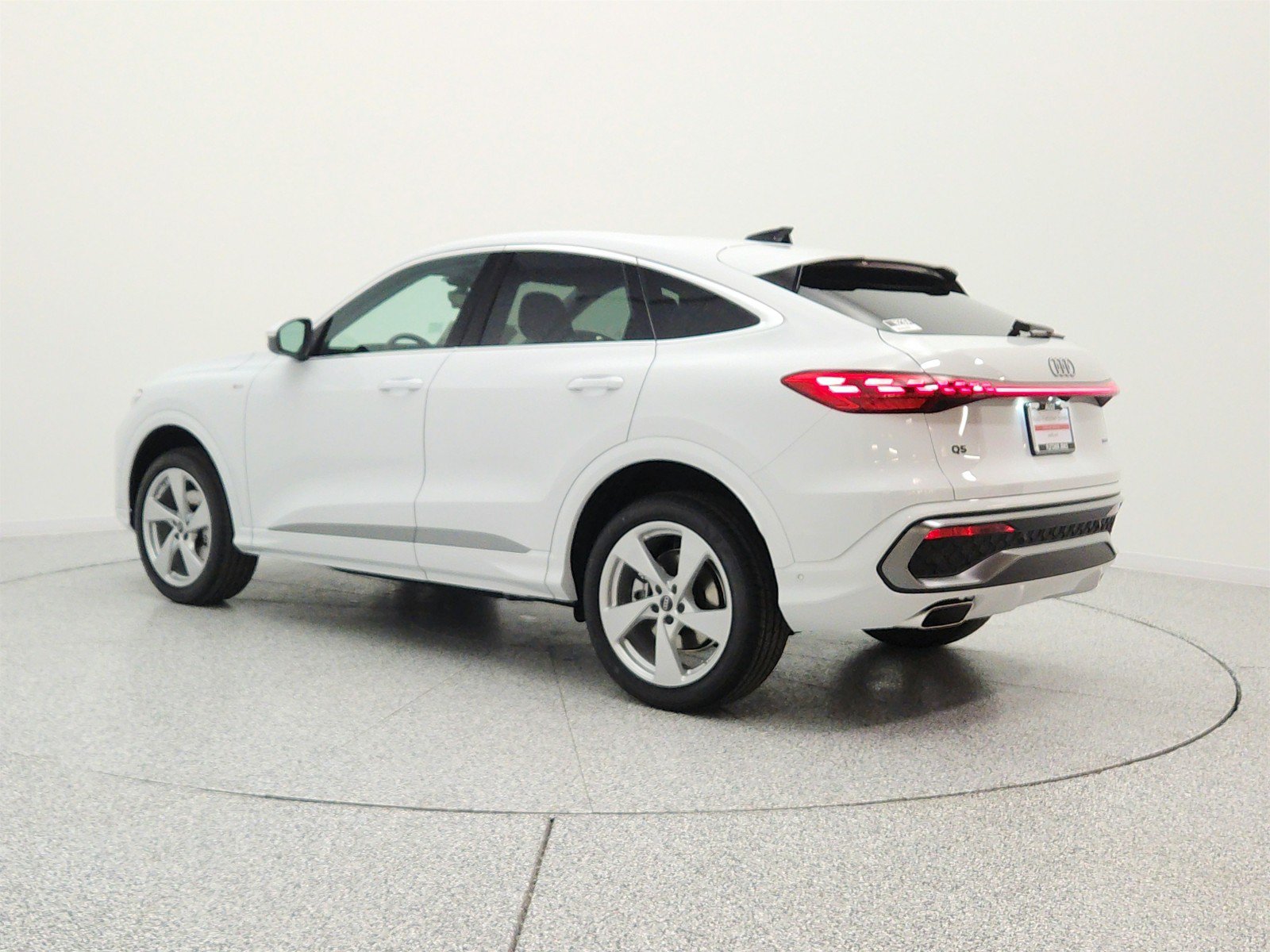 New 2026 Audi Q5 Premium Plus AWD/4WD image 7